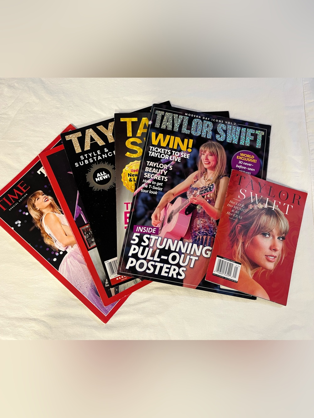 Taylor Swift Magazine Bundle